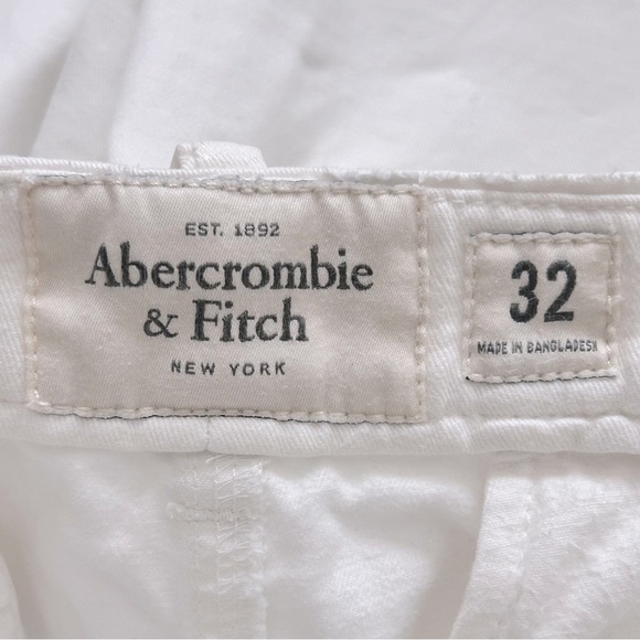 Abercrombie & Fitch Vintage Flat Front Shorts - Picture 3 of 7